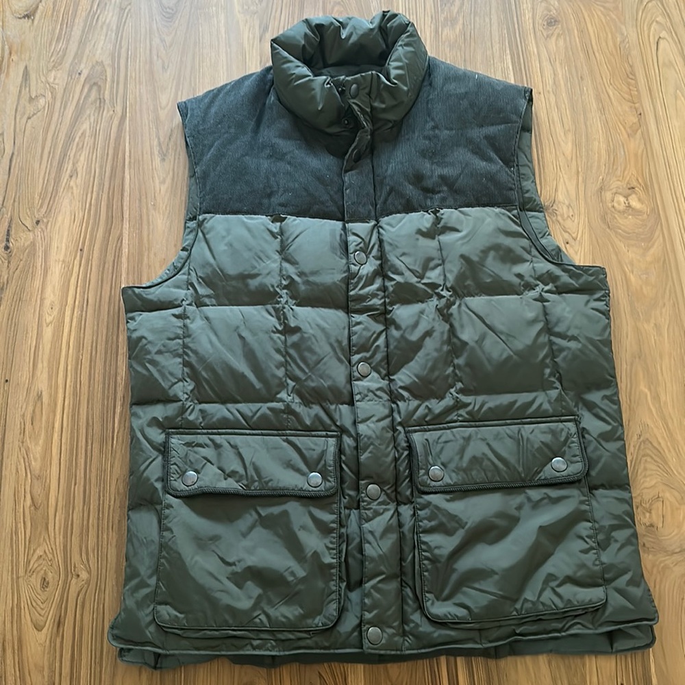 Banana Republic Green Puffer Vest